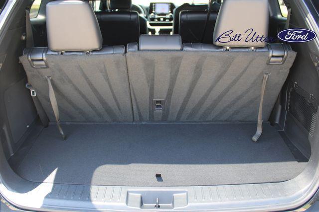 used 2022 Toyota Highlander car, priced at $28,950