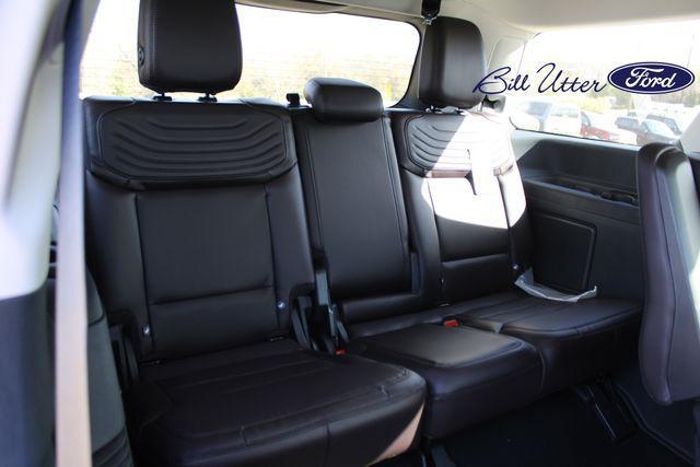 new 2026 Ford Expedition car, priced at $89,610