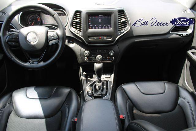 used 2021 Jeep Cherokee car, priced at $15,519