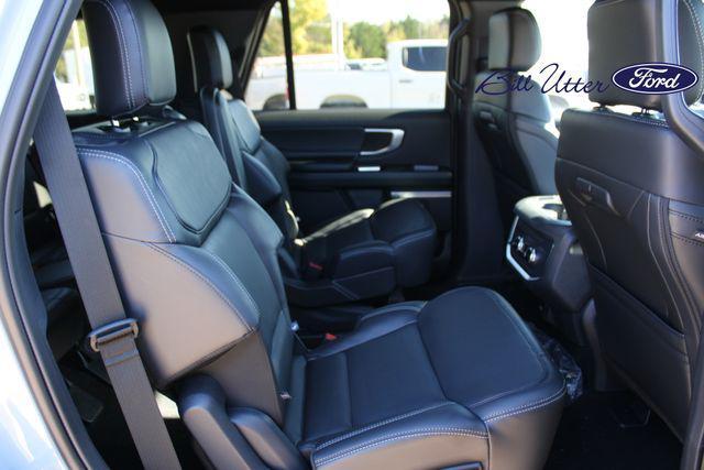 new 2025 Ford Expedition car, priced at $78,289