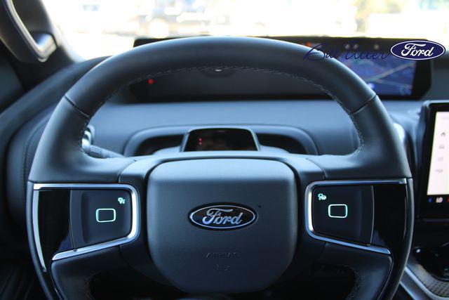 new 2025 Ford Expedition car, priced at $78,289