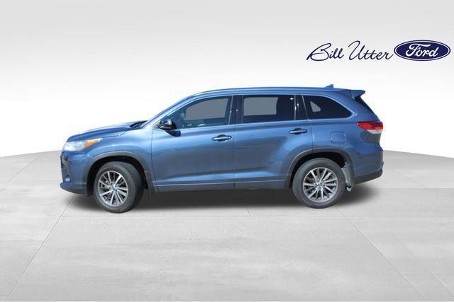 used 2018 Toyota Highlander car, priced at $20,988
