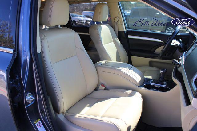 used 2018 Toyota Highlander car, priced at $20,988