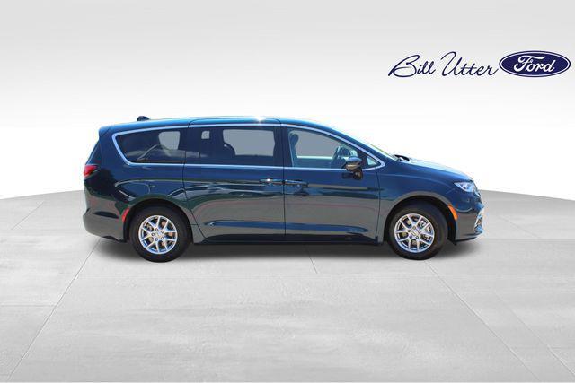 used 2024 Chrysler Pacifica car, priced at $22,584
