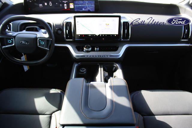 new 2025 Ford Expedition car, priced at $79,994