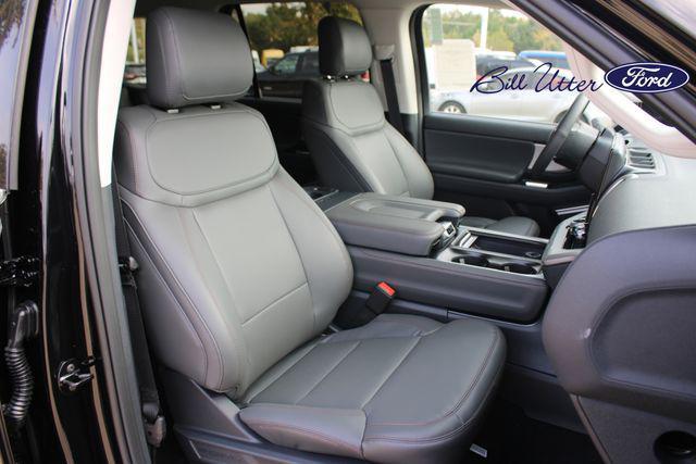 new 2025 Ford Expedition Max car, priced at $72,578