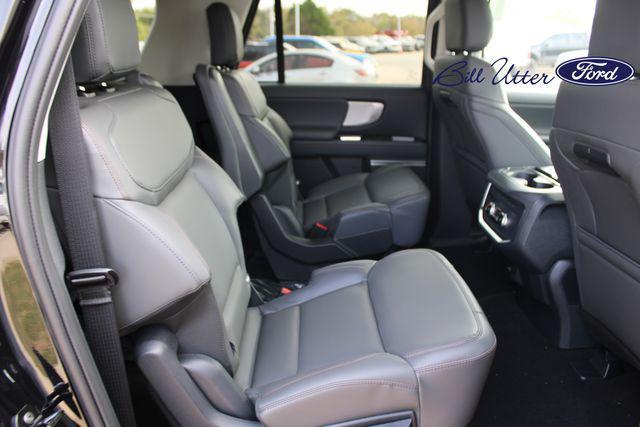 new 2025 Ford Expedition Max car, priced at $72,578