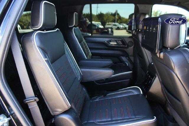 used 2025 GMC Yukon car, priced at $80,901