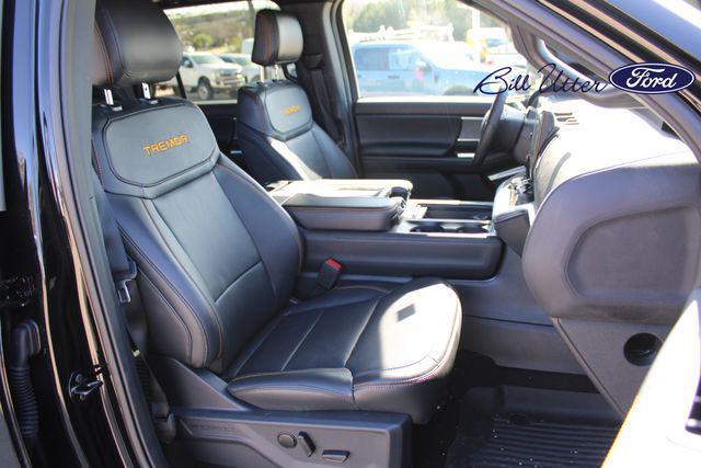 used 2025 Ford Expedition car