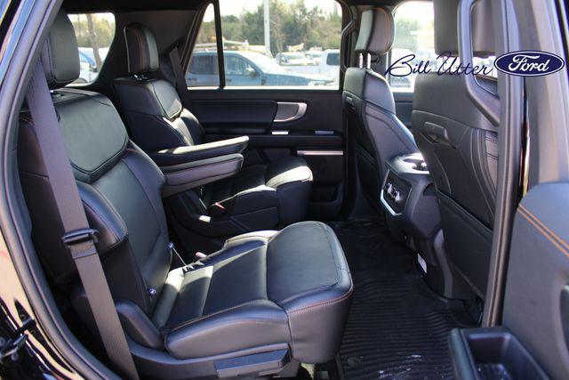 used 2025 Ford Expedition car