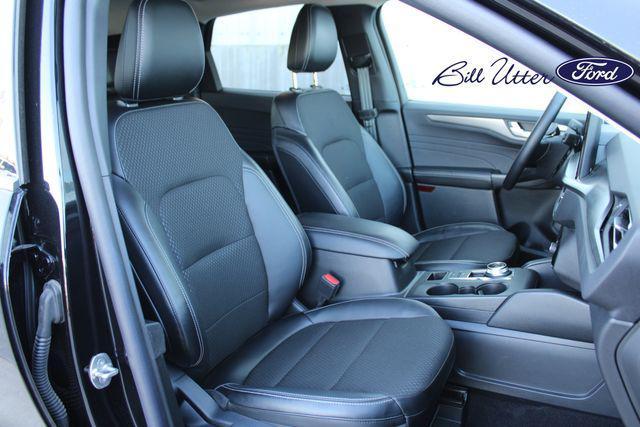 new 2025 Ford Escape PHEV car, priced at $34,331