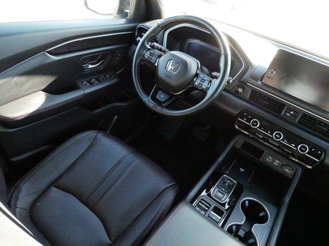 used 2025 Honda Pilot car, priced at $47,495