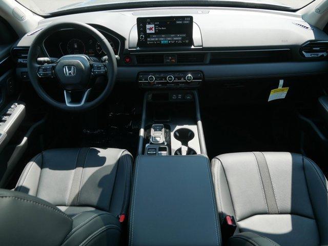 new 2025 Honda Pilot car, priced at $48,356