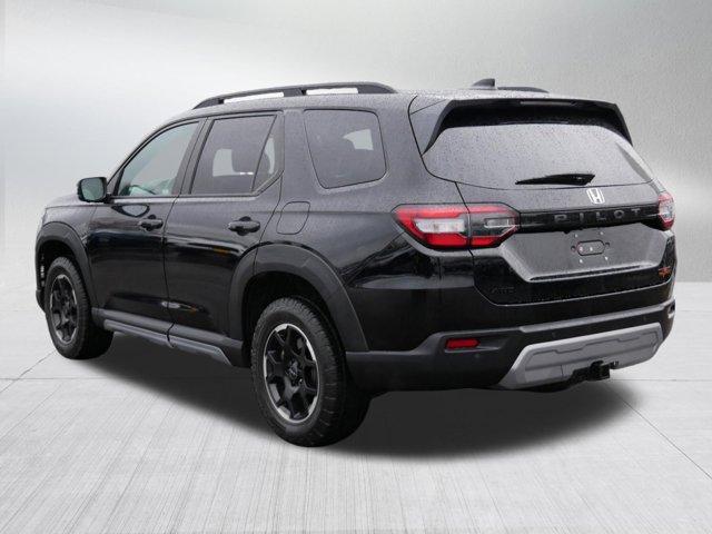 used 2025 Honda Pilot car, priced at $46,695