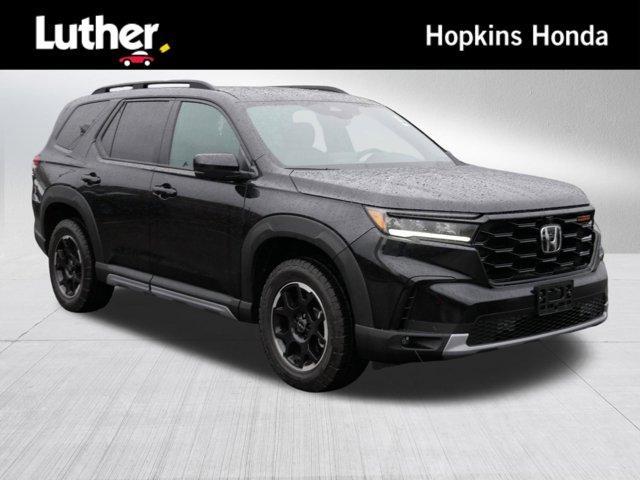 used 2025 Honda Pilot car, priced at $46,695