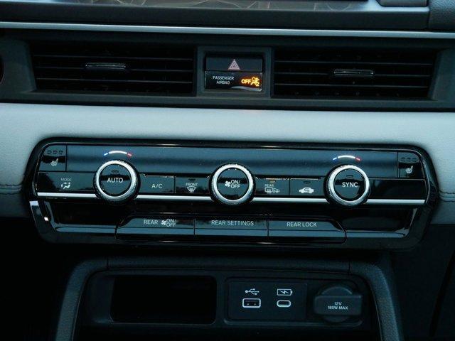 new 2025 Honda Pilot car, priced at $48,073