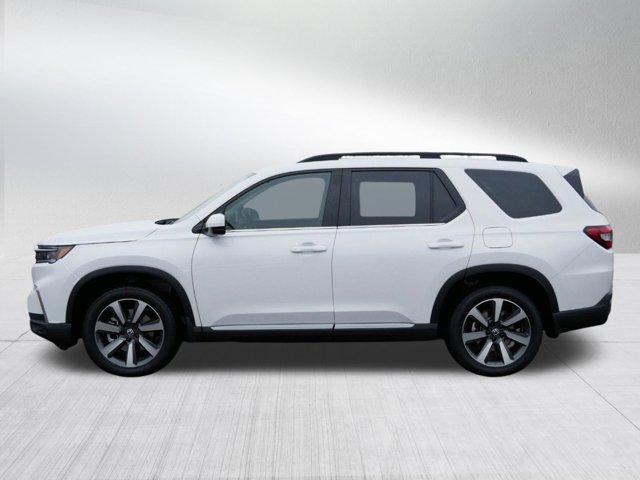 new 2025 Honda Pilot car, priced at $48,073