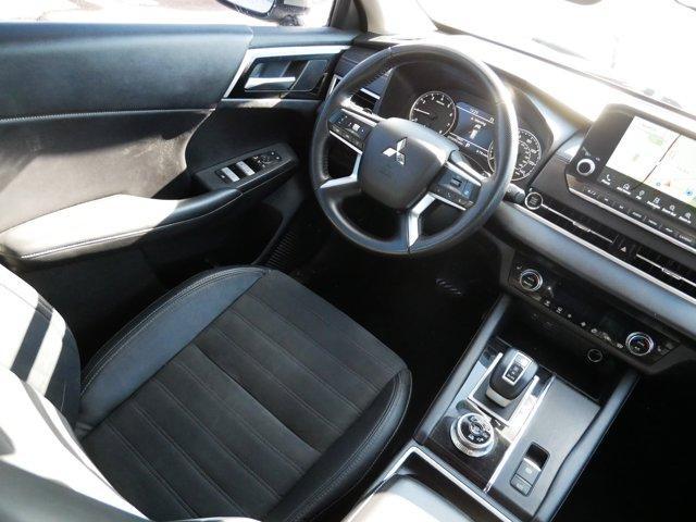 used 2023 Mitsubishi Outlander car, priced at $22,495