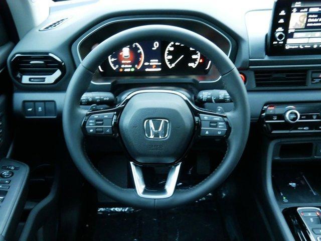 new 2025 Honda Pilot car, priced at $48,073