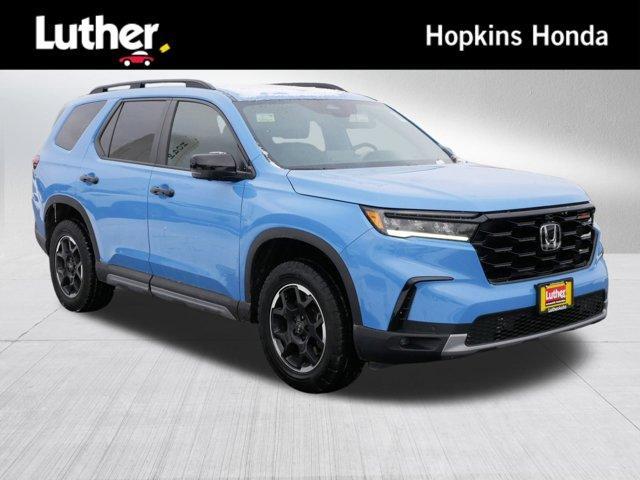 used 2025 Honda Pilot car, priced at $41,995