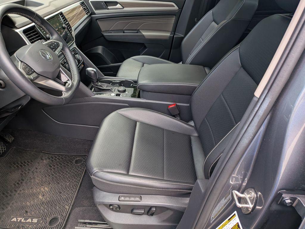 used 2022 Volkswagen Atlas car, priced at $29,164