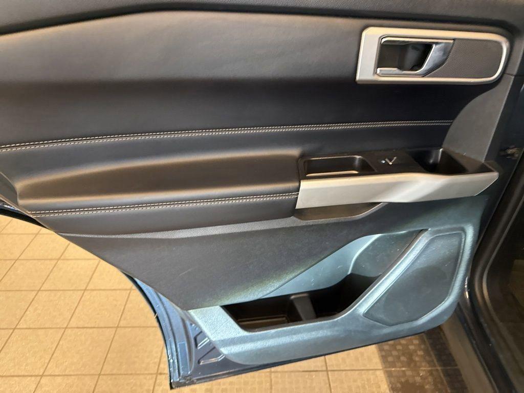 used 2022 Ford Explorer car, priced at $17,995