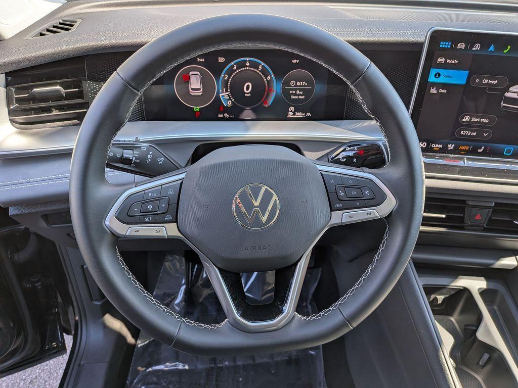 used 2025 Volkswagen Tiguan car, priced at $34,900