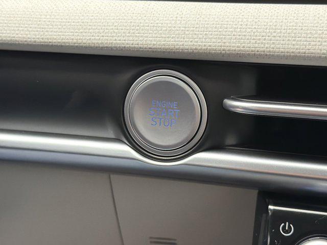 new 2026 Hyundai TUCSON Hybrid car