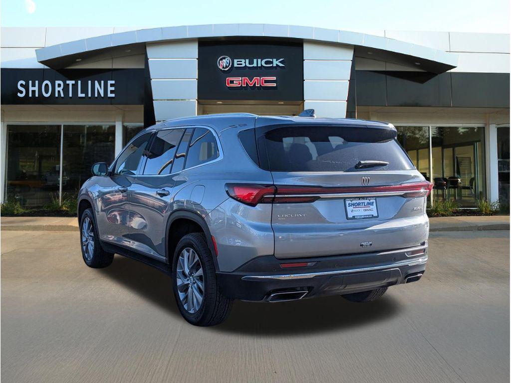 used 2025 Buick Enclave car, priced at $39,449