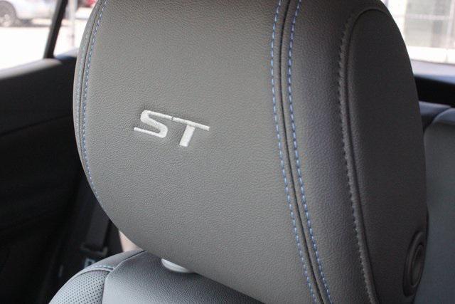 new 2026 Buick Encore GX car, priced at $32,509