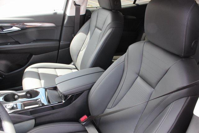 new 2025 Buick Envision car, priced at $35,029