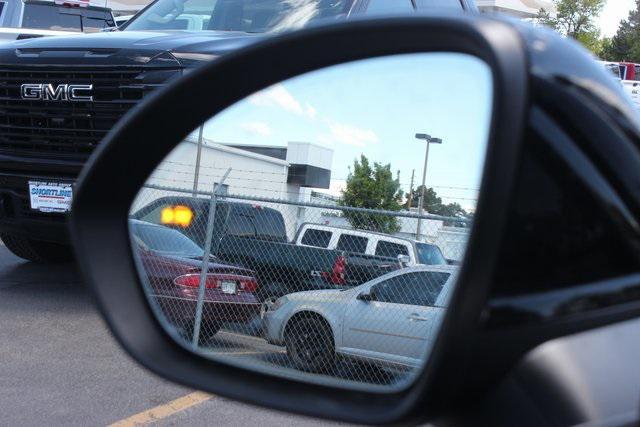 new 2025 Buick Envision car, priced at $35,279