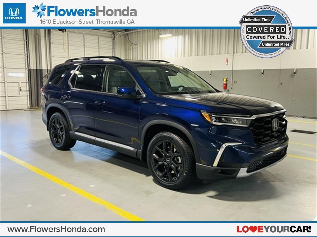 new 2025 Honda Pilot car, priced at $52,995