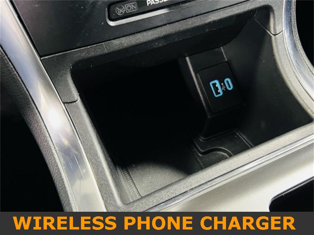 used 2022 Ford Edge car, priced at $20,000