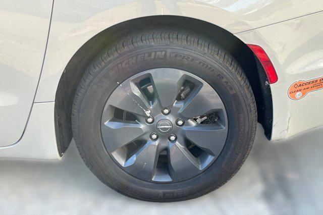 used 2020 Chrysler Pacifica Hybrid car, priced at $22,999