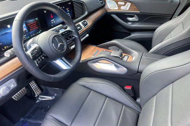 new 2025 Mercedes-Benz GLS 450 car, priced at $98,295