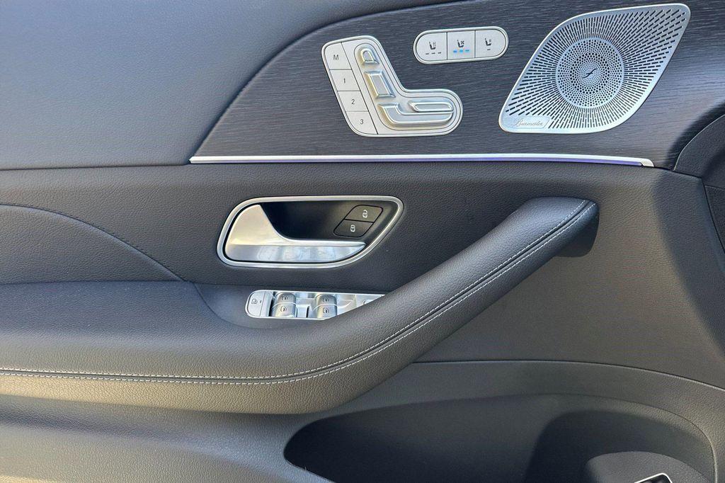 new 2026 Mercedes-Benz GLS 450 car, priced at $103,305