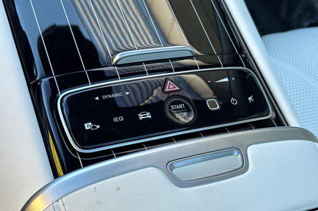 new 2025 Mercedes-Benz Maybach EQS 680 car, priced at $205,350