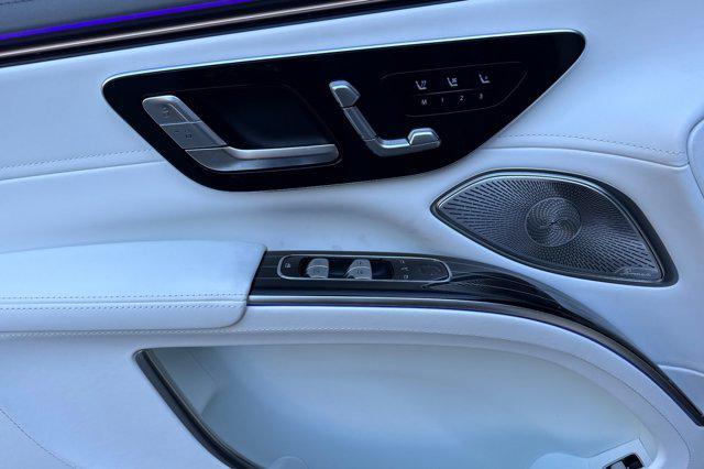 new 2025 Mercedes-Benz Maybach EQS 680 car, priced at $205,350