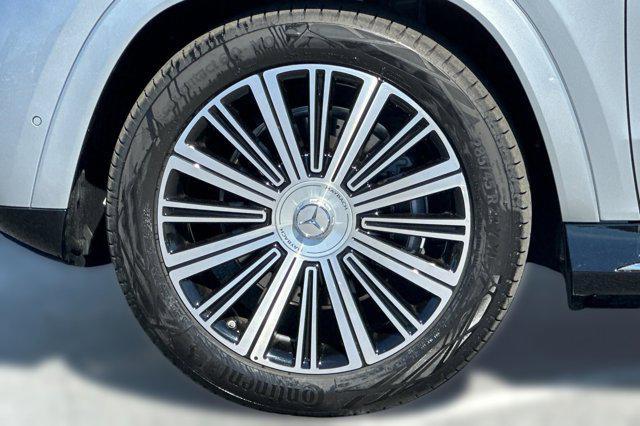 new 2026 Mercedes-Benz Maybach GLS 600 car, priced at $191,700