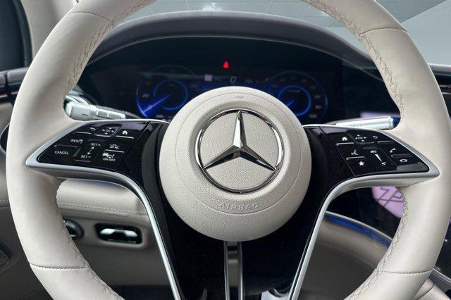 new 2026 Mercedes-Benz EQS 400 car, priced at $92,670