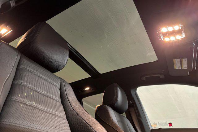 new 2025 Mercedes-Benz GLE 580 car, priced at $95,665