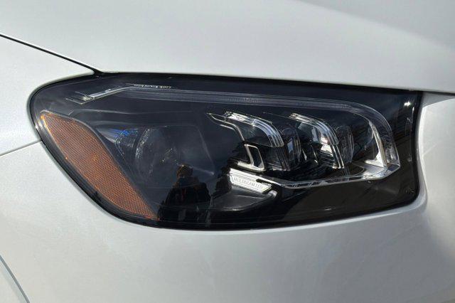 new 2026 Mercedes-Benz Maybach GLS 600 car, priced at $193,450