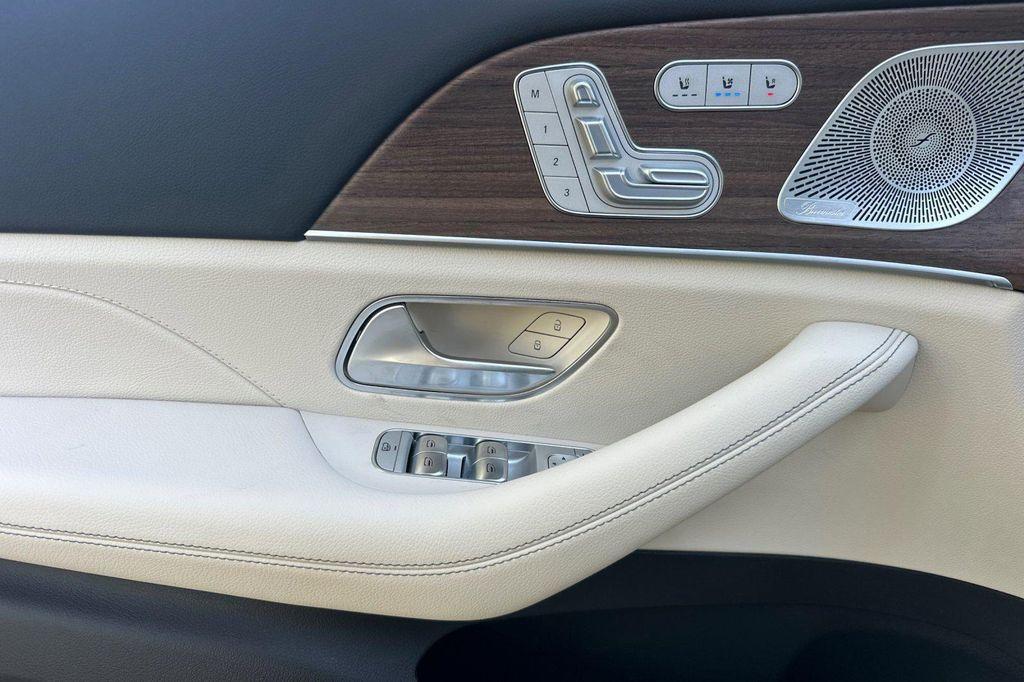 new 2026 Mercedes-Benz GLE 580 car, priced at $93,500