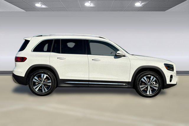 new 2025 Mercedes-Benz GLB 250 car, priced at $47,345