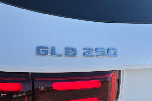new 2025 Mercedes-Benz GLB 250 car, priced at $47,345