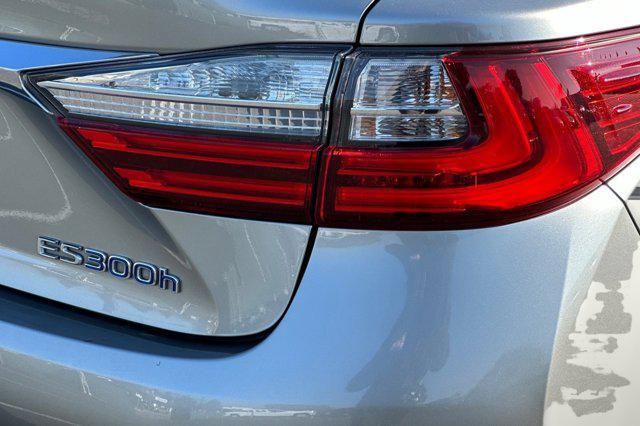 used 2016 Lexus ES 300h car, priced at $8,999