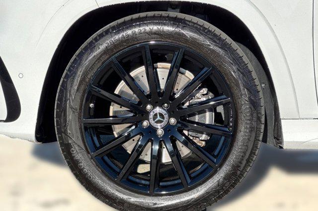 new 2026 Mercedes-Benz GLS 450 car