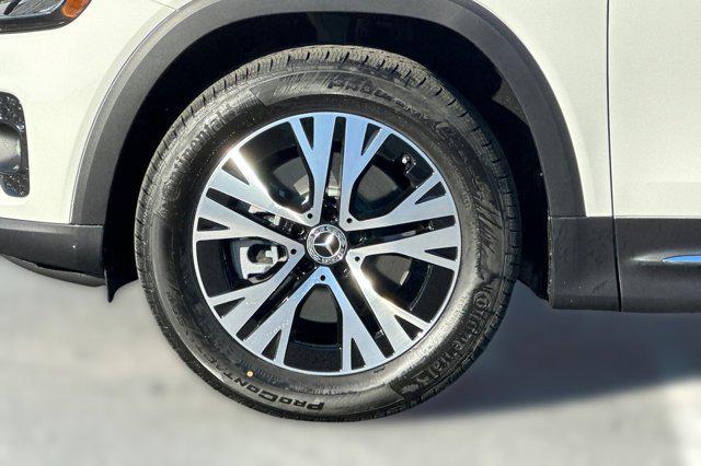 new 2026 Mercedes-Benz GLB 250 car, priced at $47,070