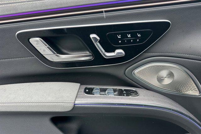 new 2026 Mercedes-Benz EQS 580 car, priced at $125,605